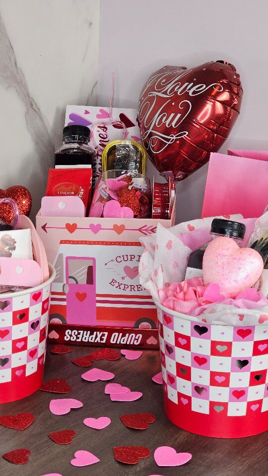 Valentine Cupid Express gift boxes